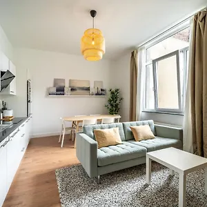https://mart-5.brusselshotelsbook.com